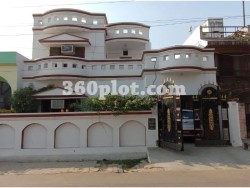 Park Facing LDA House for sale in Vikas khand Gomti Nagar Lucknow 