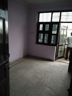 2 बैडरूम फ्लैट सेक्टर 7, गुडगाँव मे
