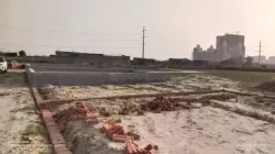 फिल्म सिटी नोएडा  मे प्लाट / जमीन