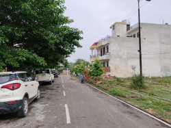 Plot/ Land in Jhalwa Allahabad