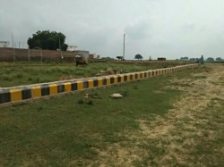 Plot/ Land in Jhalwa Allahabad