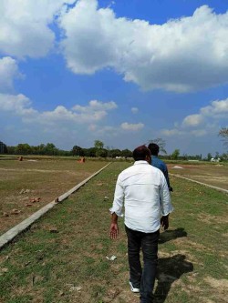 Plot/ Land in Bhathat Gorakhpur