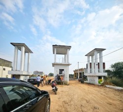 Plot/ Land in Deva Road Lucknow