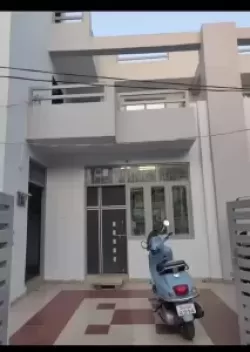 6 BHK Independent House House for rent in Basharatpur