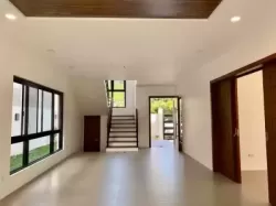 4 BHK Independent House House for rent in Basharatpur