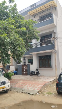 Hari kripa patel marg House for rent in Mansarovar