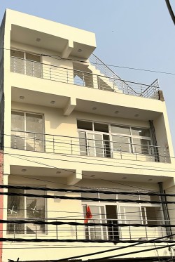 Hotel for rent in Kaushambi Ghaziabad